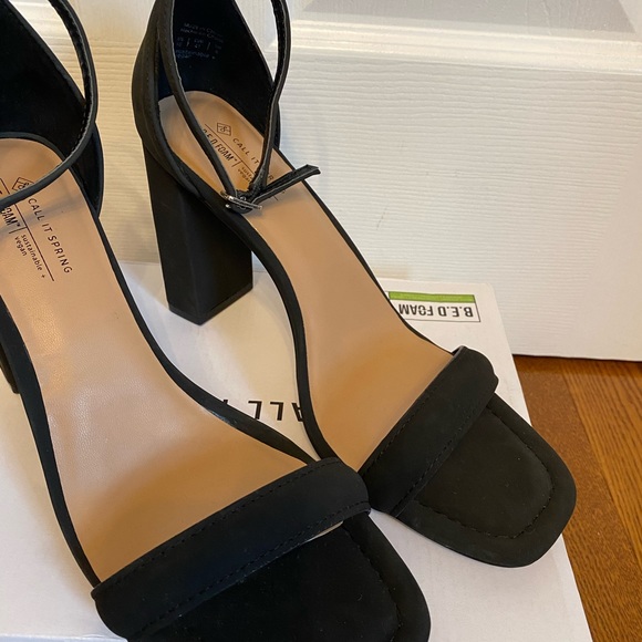 Black ankle strap Katrina Shoes Size 10 New with box - Picture 2 of 8